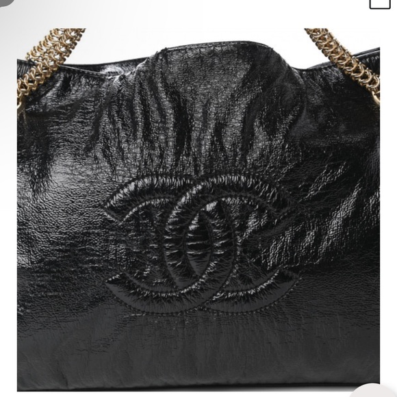 Authentic Chanel Large Black Vinyl CC Rodeo Tote Bag - Picture 3 of 14